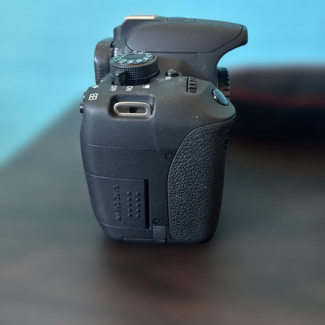 Canon EOS Kiss X7i 18-135 IS レンズキット 元箱付