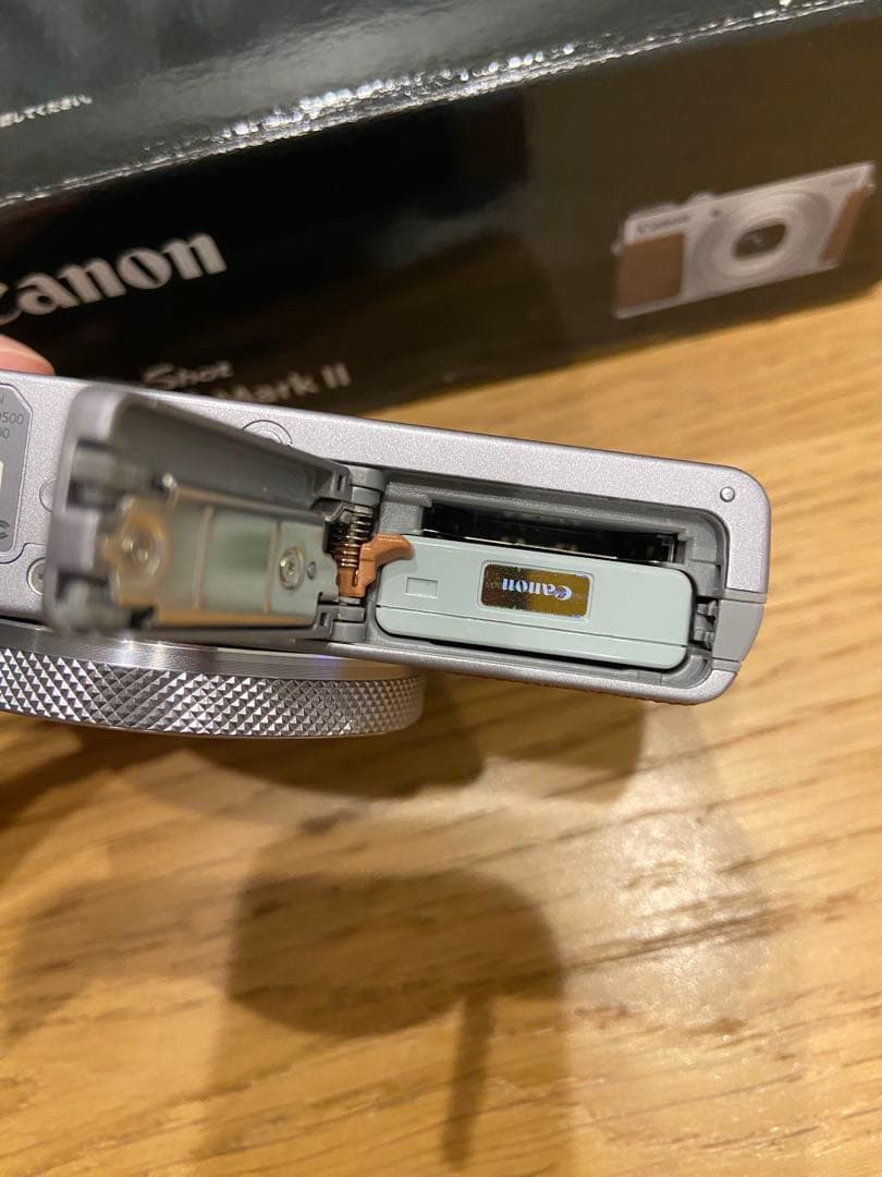 【美品】 Canon PowerShot G9X Mark II 箱取説充電器付