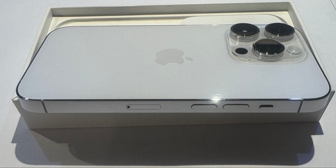 マッカーサー　Apple iPhone 14 Pro シルバー 128GB