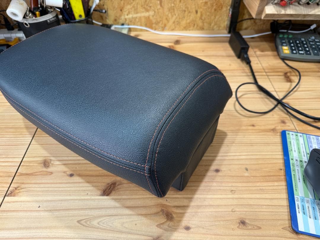 デリカD5 MADLYSビックアームレスト - メルカリ