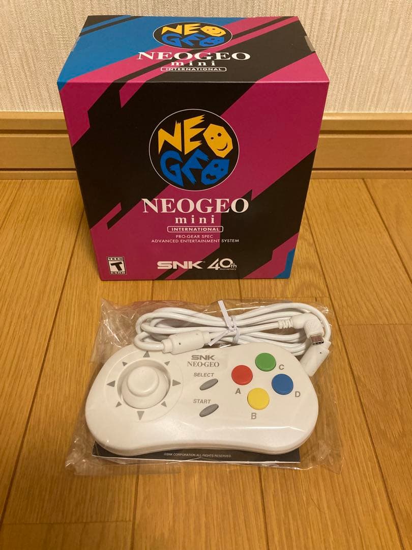 NEOGEOmini インターナショナル版　新品未開封品　コントローラー付き Amazon | NEOGEO Mini インターナショナル版 ネオジオ ミニ 国際版 NEO