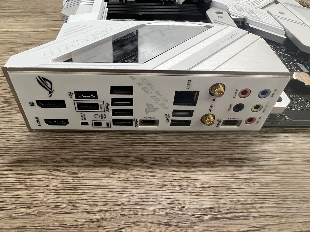 マザーボード ASUS ROG STRIX Z690-A GAMING