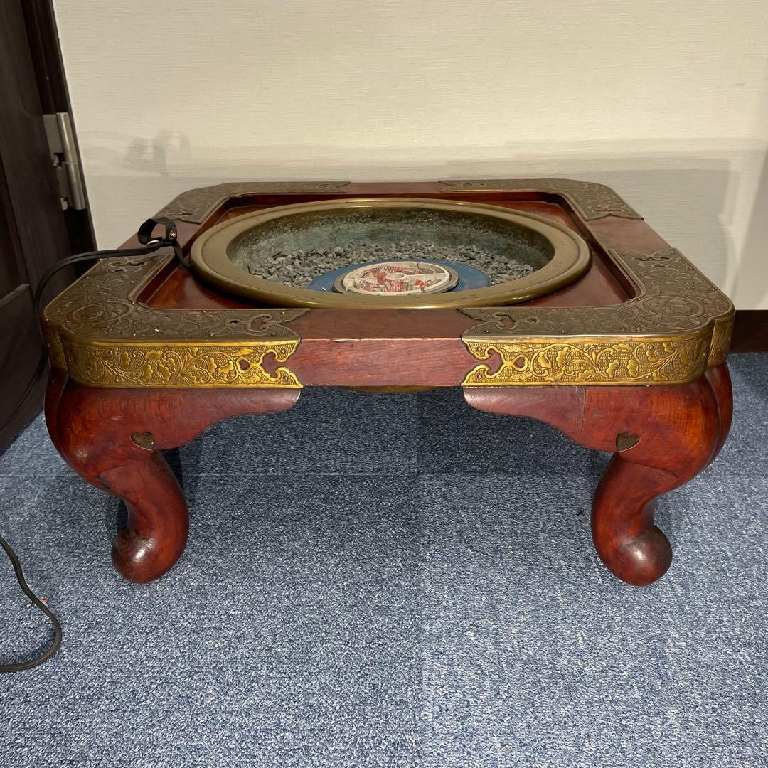 【昭和レトロ】電気火鉢 大名火鉢風 四角形 四猫脚 錺金具 蔦文様 家紋所風