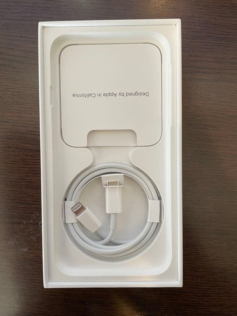 iPhone SE (第3世代) 64GB