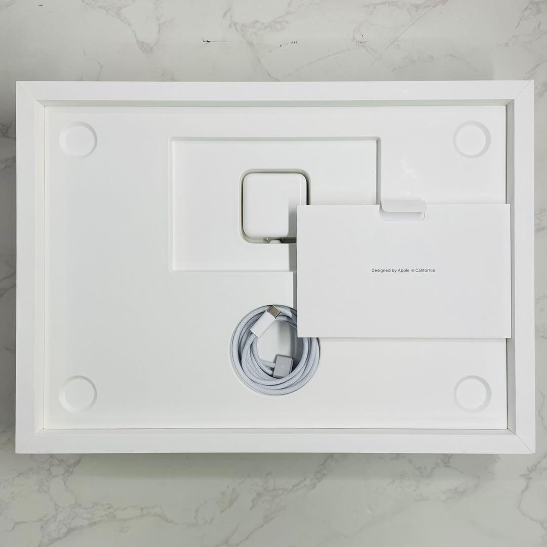 MacBook Air 15インチ M4 16GB SSD 256GB シルバー