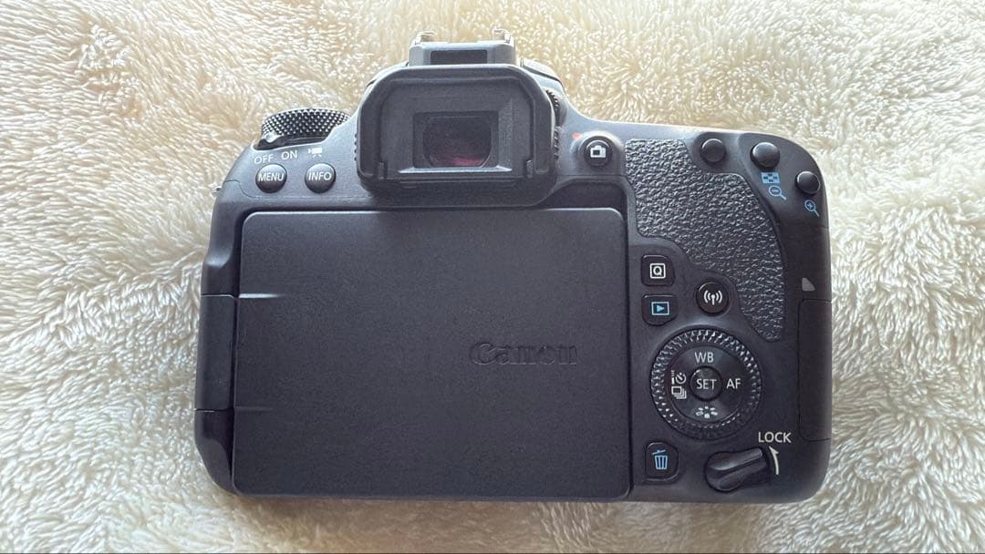 Canon EOS 9000D 本体 バッテリー付き