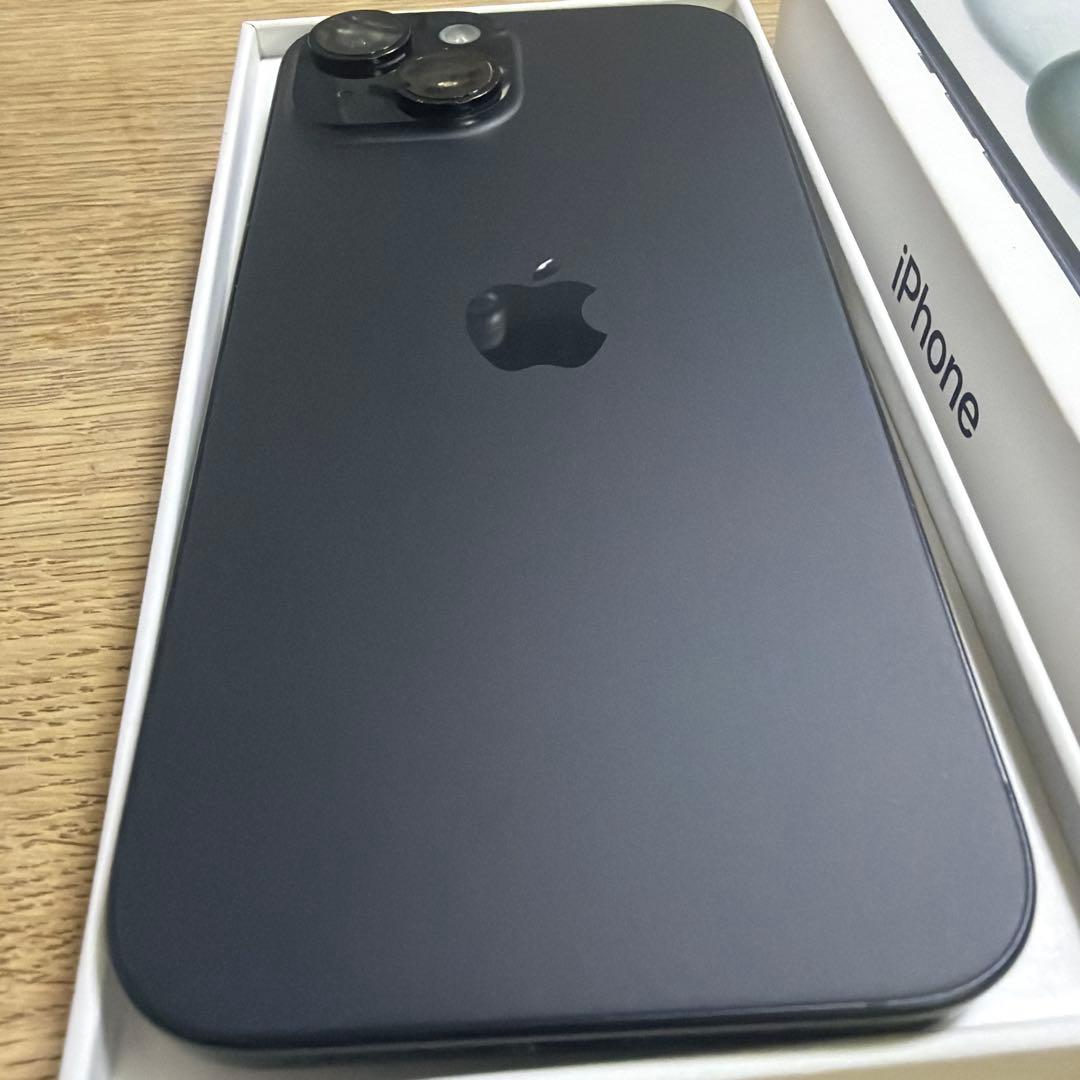 iPhone15 128GB ブラック　擦り傷ありSIMフリー