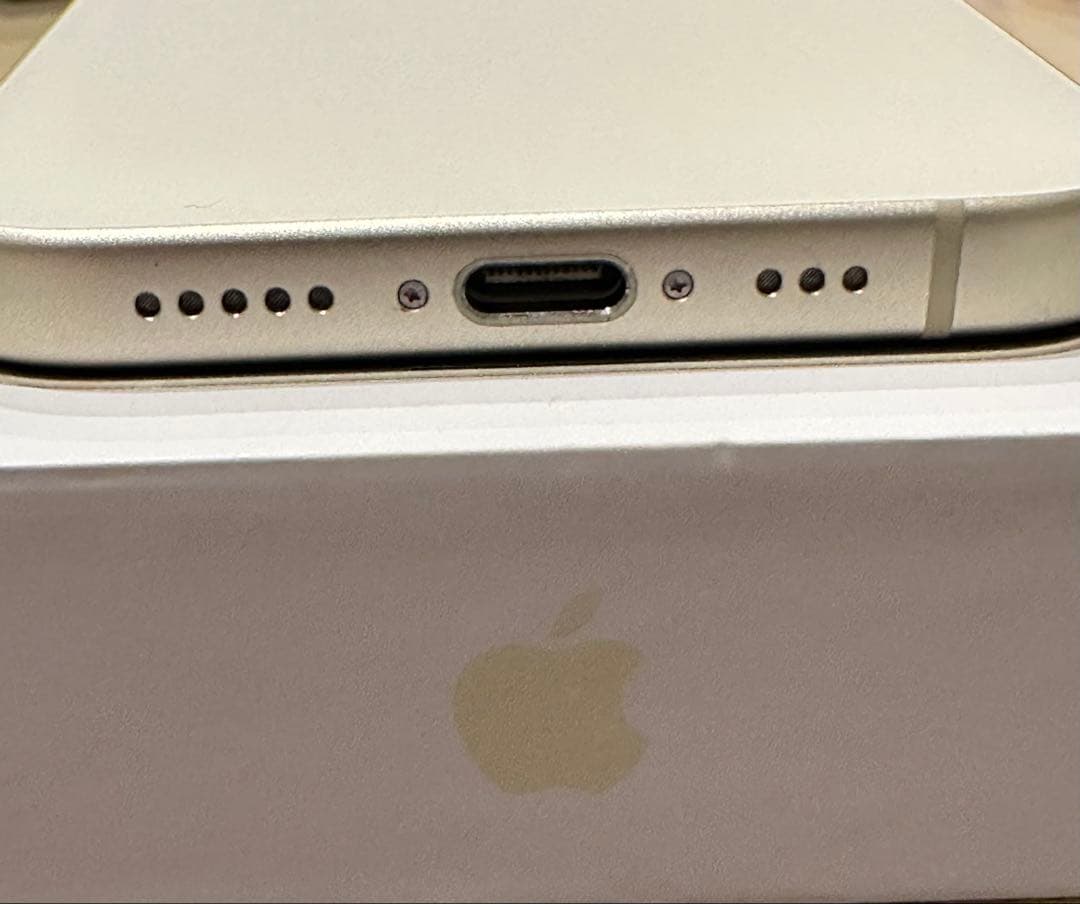 Apple iPhone 15 イエロー 256GB SIMフリー