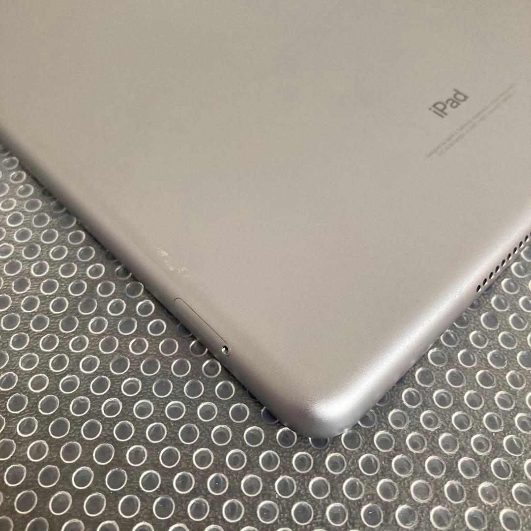 3166【早い者勝ち】電池最良好☆iPad5 第5世代 32GB SIMフリー☆