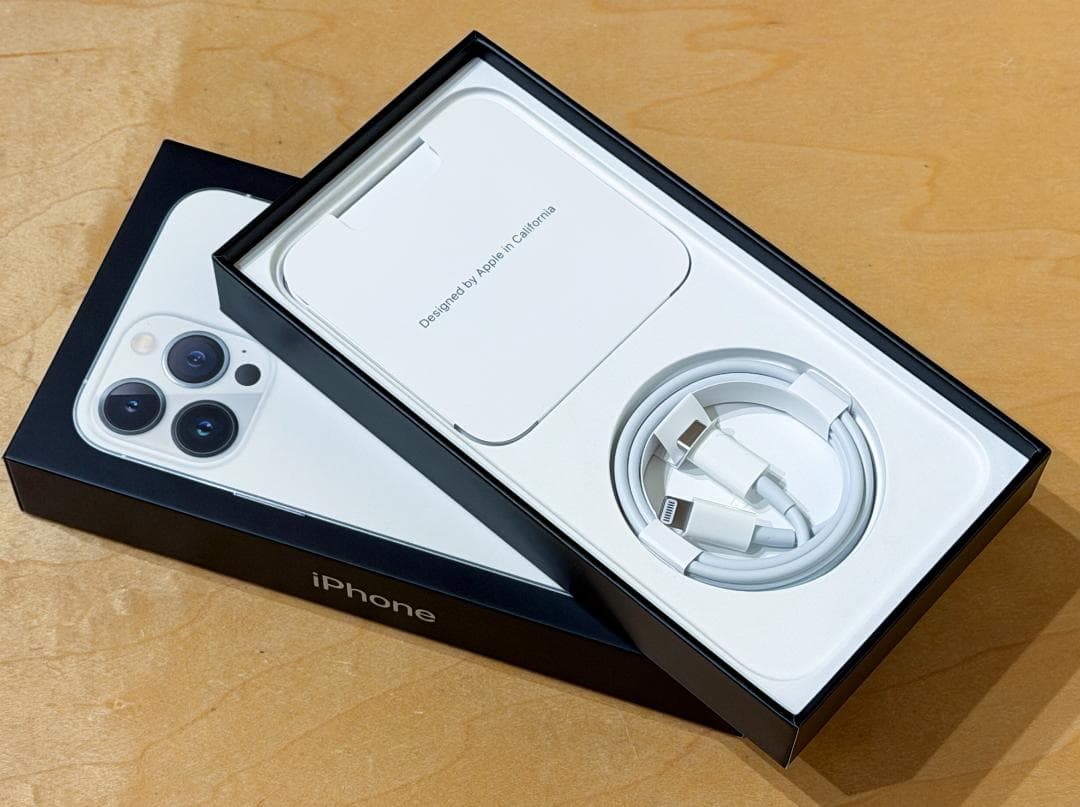 【美品】Apple iPhone 13 Pro Max シルバー 256GB