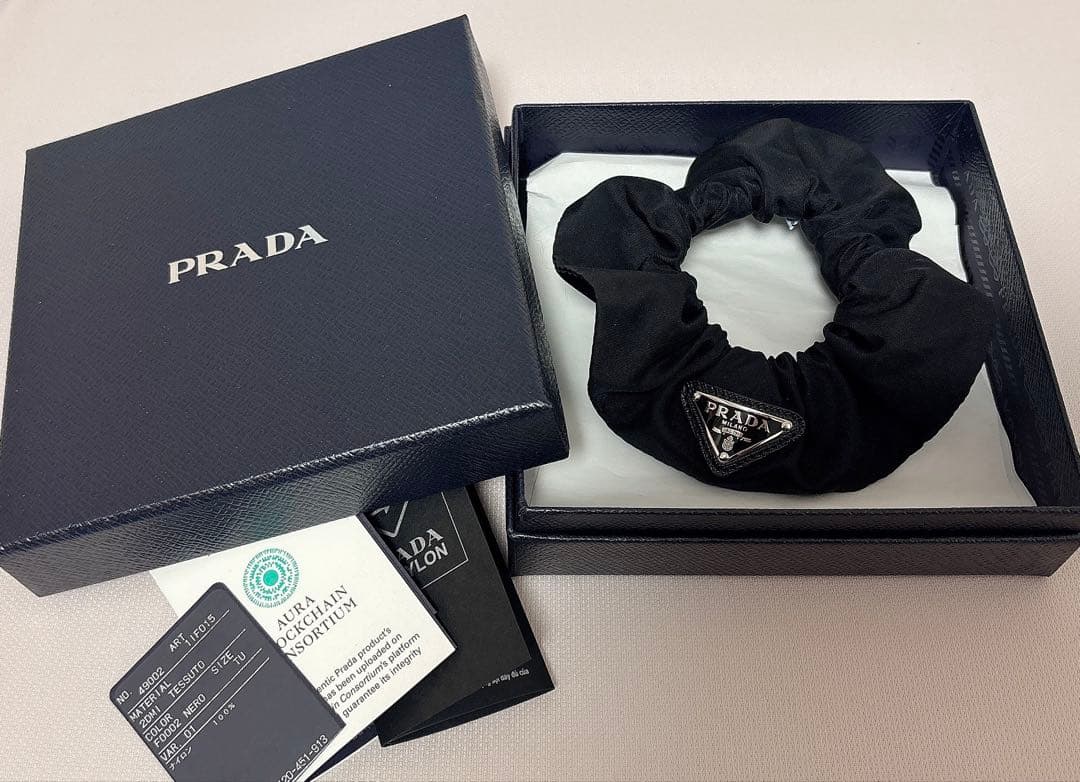PRADA プラダ Re-Nylon シュシュ Re-Nylon シュシュ[1IF015_2DMI_F0632] Re-Nylon scrunchie | プラダ