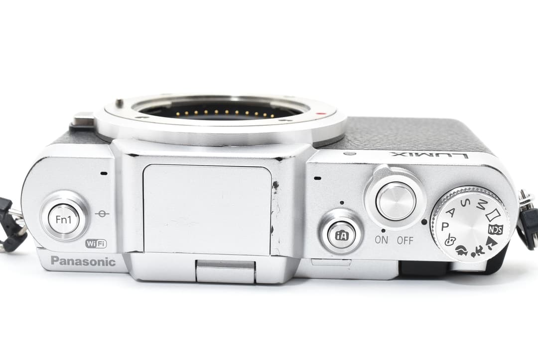 PANASONIC DMC-GF7 シルバー ボディ 0097