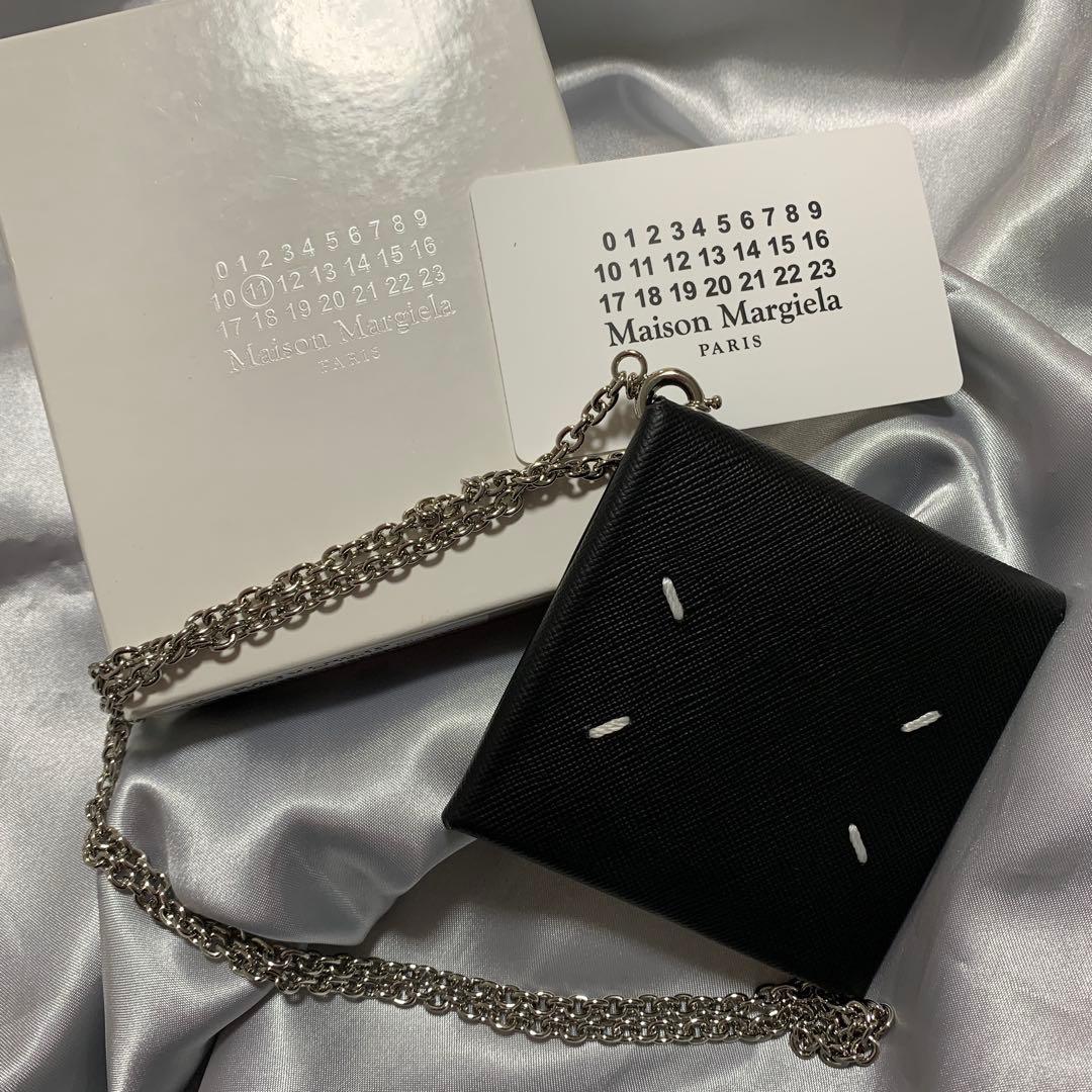 新品 Maison Margiela チェーンストラップ付き ケース Maison Margiela（メゾンマルジェラ） 新品 チェーンストラップ