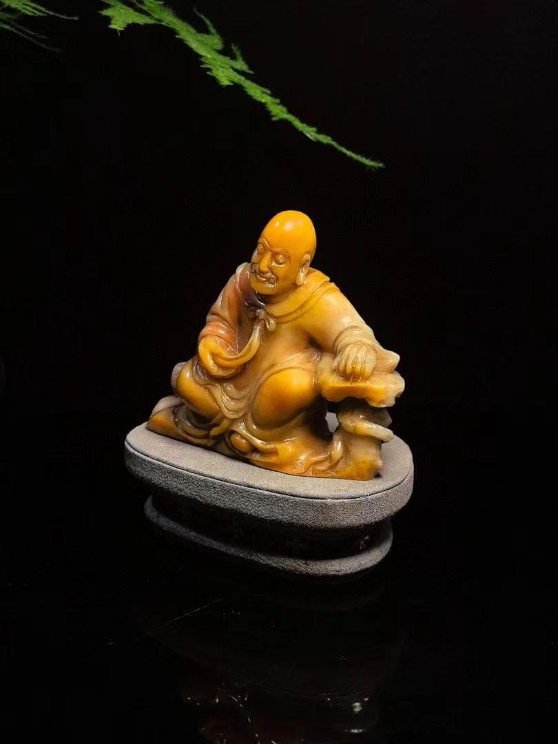 中国古美術・沈思羅漢の印鑑・寿山金糸田黄石印章・純手彫り・風水開運