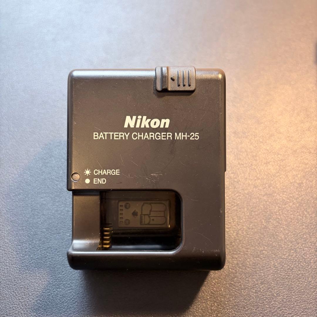 Nikon D7000 デジタル一眼レフ本体 おまけ多数【現状品】