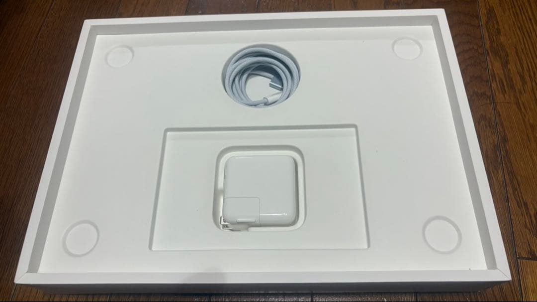 Apple 2025 MacBook Air - スカイブルー　13インチ