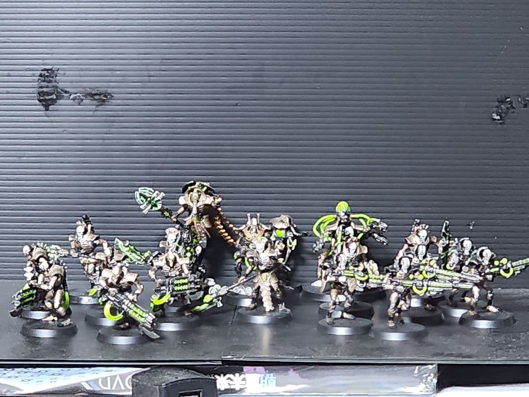 週刊ウォーハンマーネクロン軍団塗装済み。 楽天市場】ネクロン：超次元墳墓兵団ウォーハンマー 49-49【ゲームズ