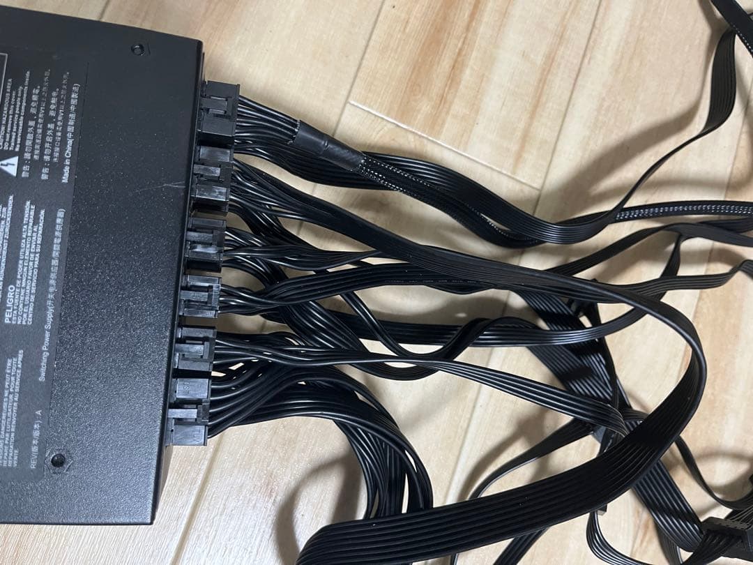 電源ユニット Thermaltake TOUGHPOWER GRAND 1050W