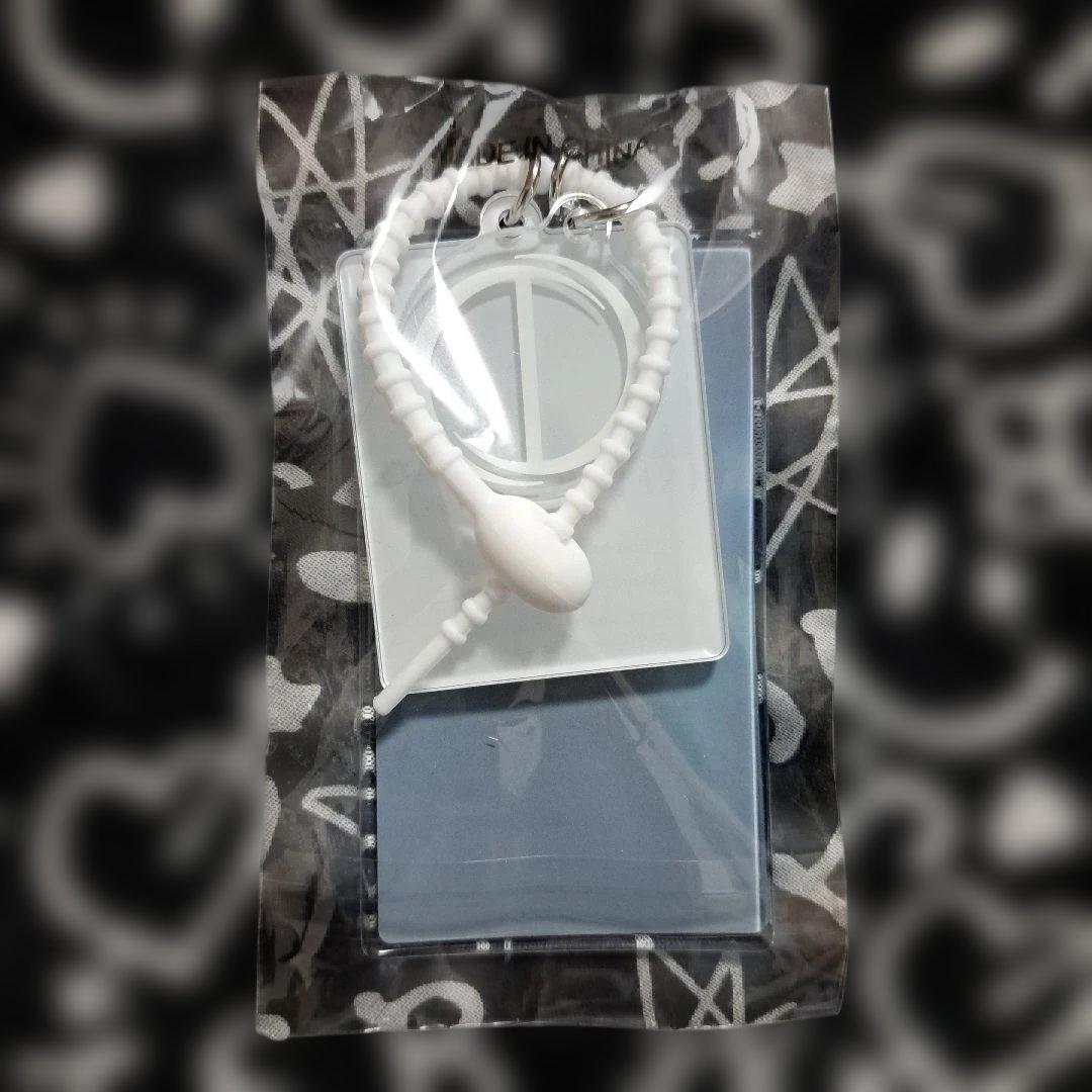 ØMI 登坂広臣 ”INFINITY MOON” 3連キーホルダー - メルカリ