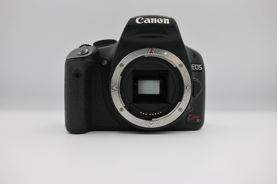 Canon EOS Kiss X3/デジタル一眼レフカメラ本体＋レンズ付き