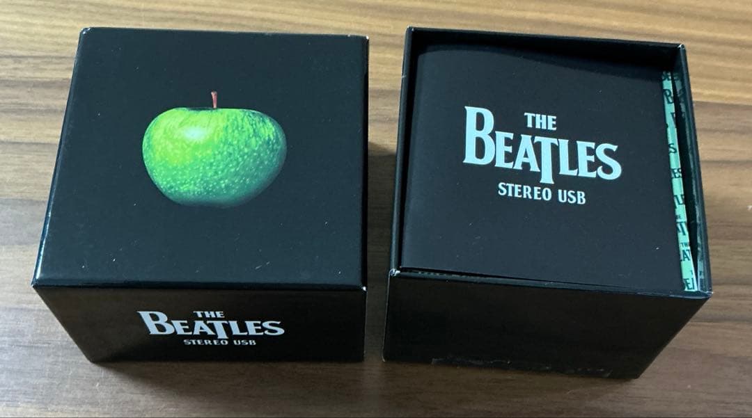 ザ・ビートルズBOX(限定生産品)(USBメモリ) - メルカリ