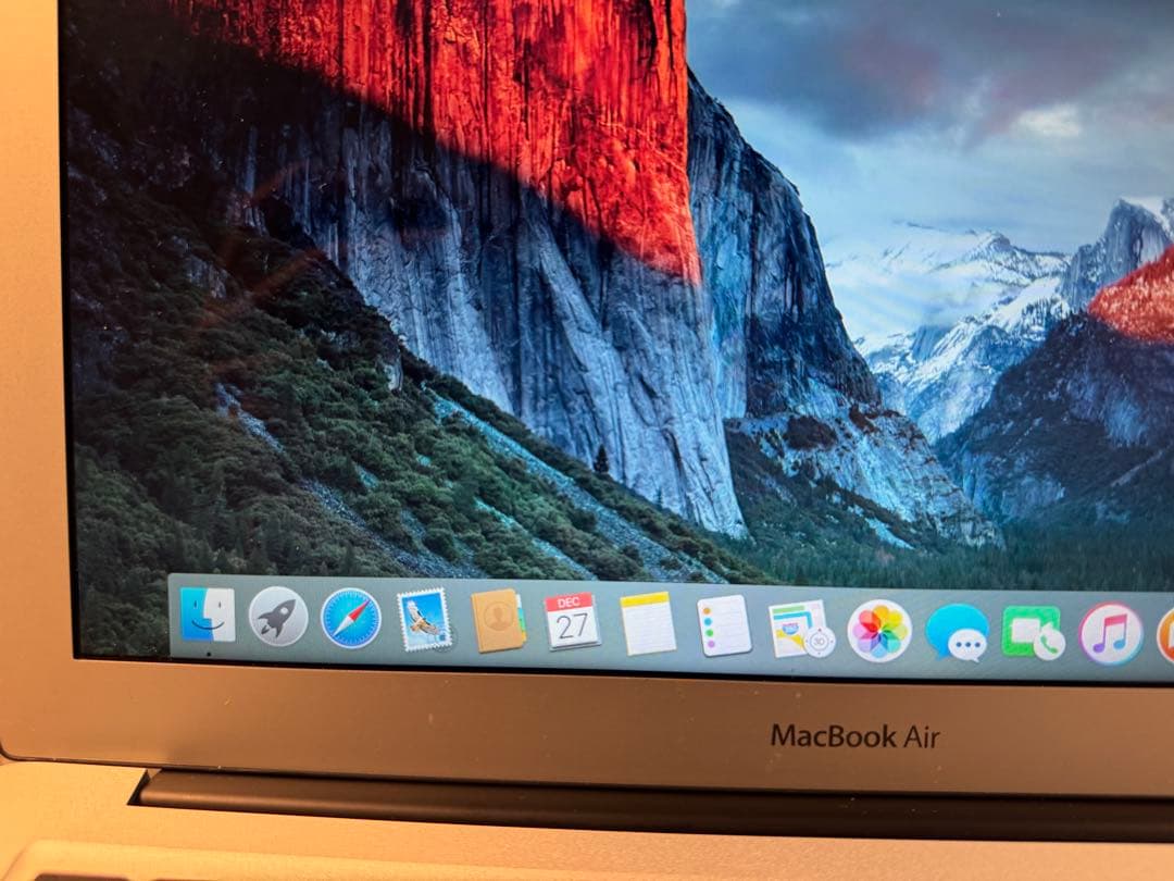 MacBook Air 13インチ i5 256GB 4GB Mid 2013