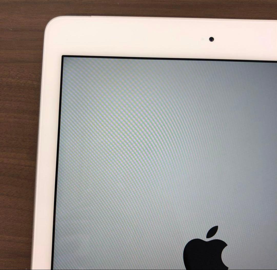Apple iPad 第5世代 シルバー