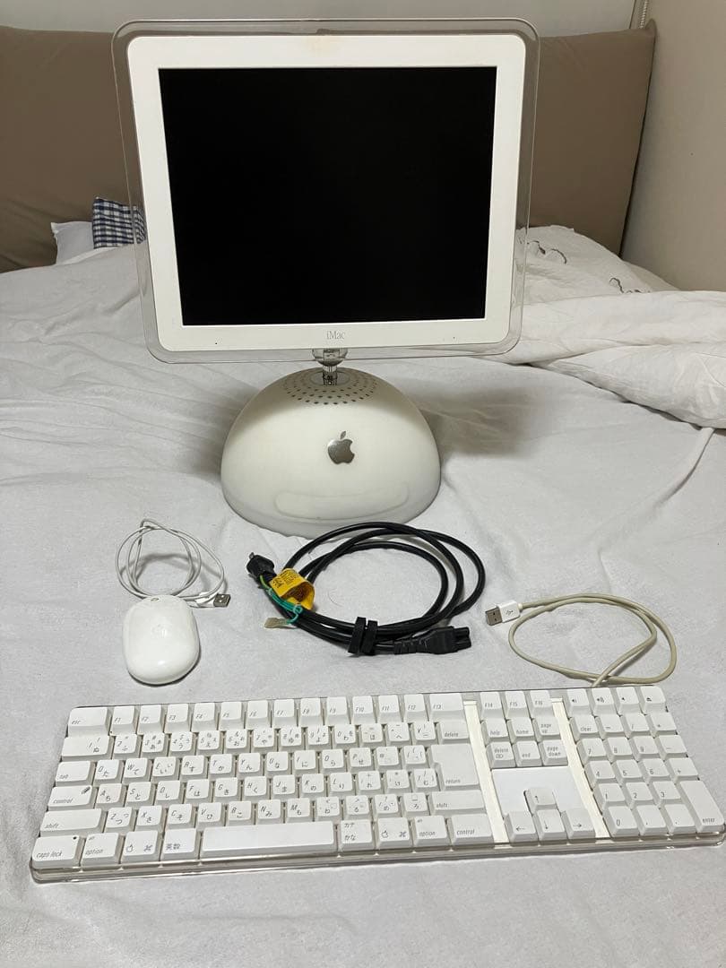 iMac G4 フラットパネル700MHz 768MB MacOS10.3 iMac G4/700 (Flat Panel) Specs (iMac Flat Panel, M8672LL/A