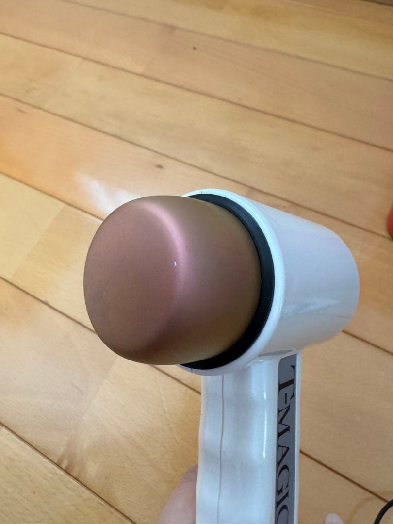 サ*ー様 T-MAGIC 美顔器 EMS機能付き