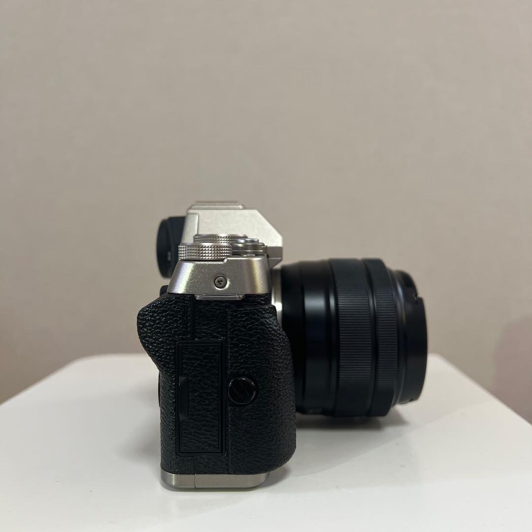 FUJIFILM X-T100 レンズキット [シャンパンゴールド]