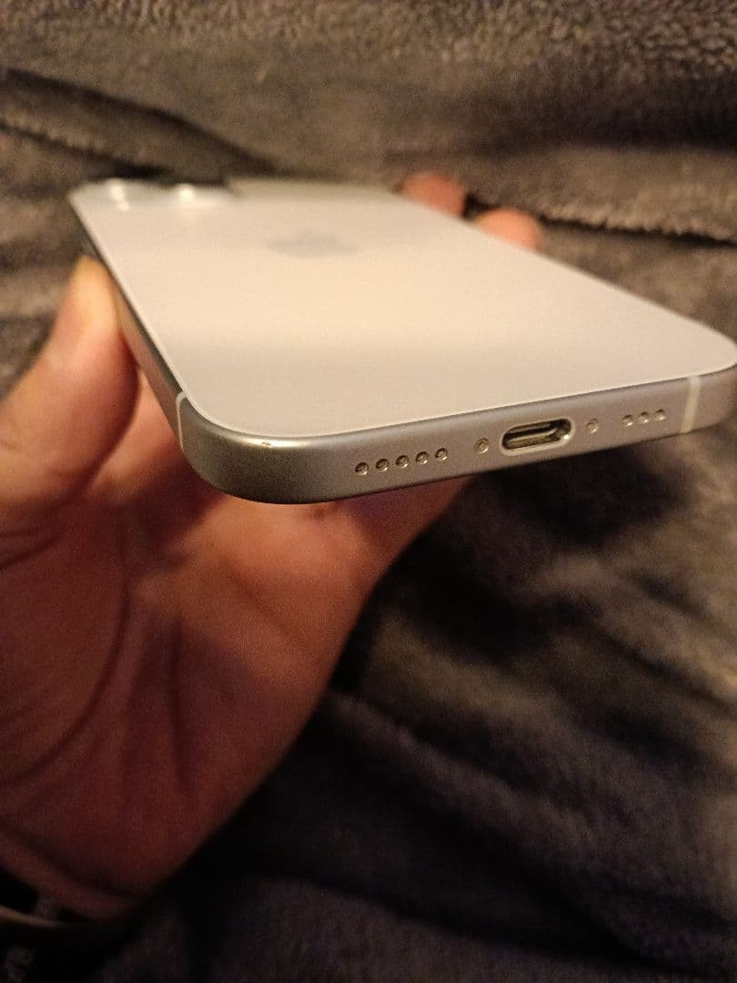 Apple iPhone 15 カラーブルー128GB