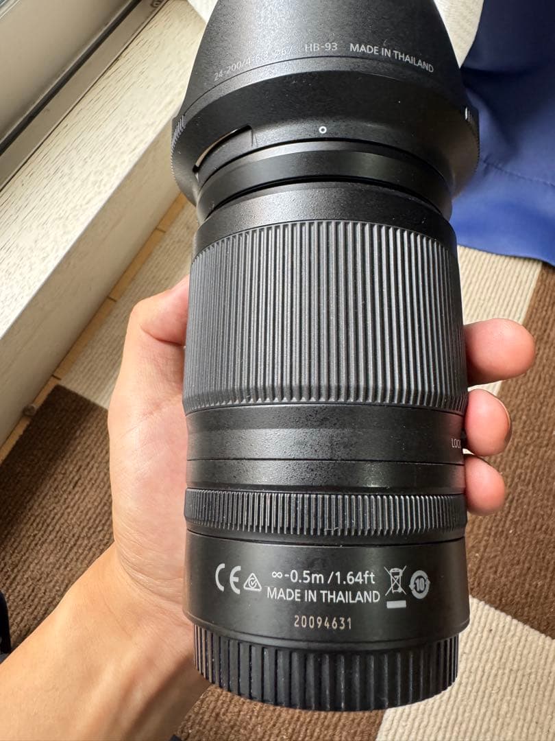 Nikon 24-200mm f/4-6.3 レンズ
