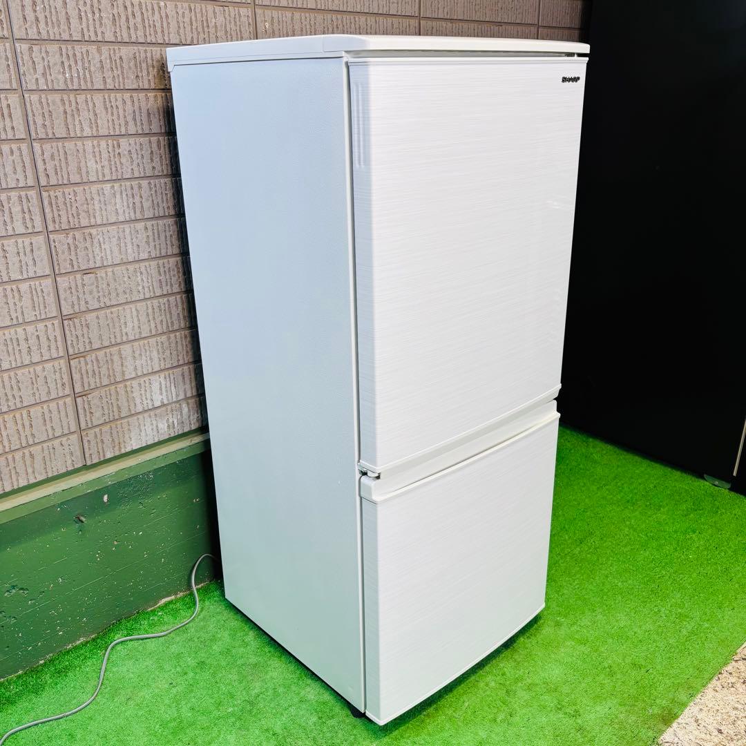 2020年製 137L 冷蔵庫 一人暮らし SHARP【地域限定配送無料】