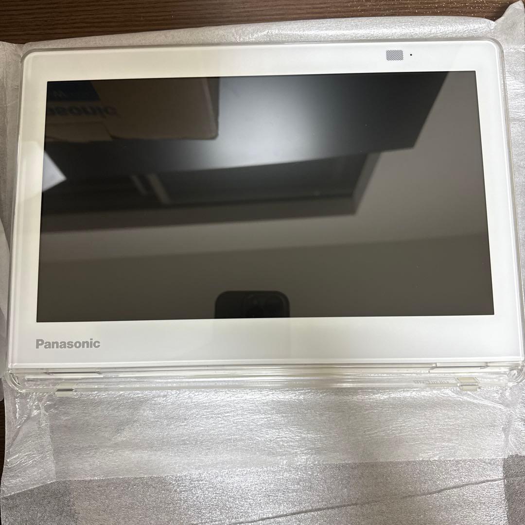 Panasonic UN-10E8-W ポータブルデジタルテレビ