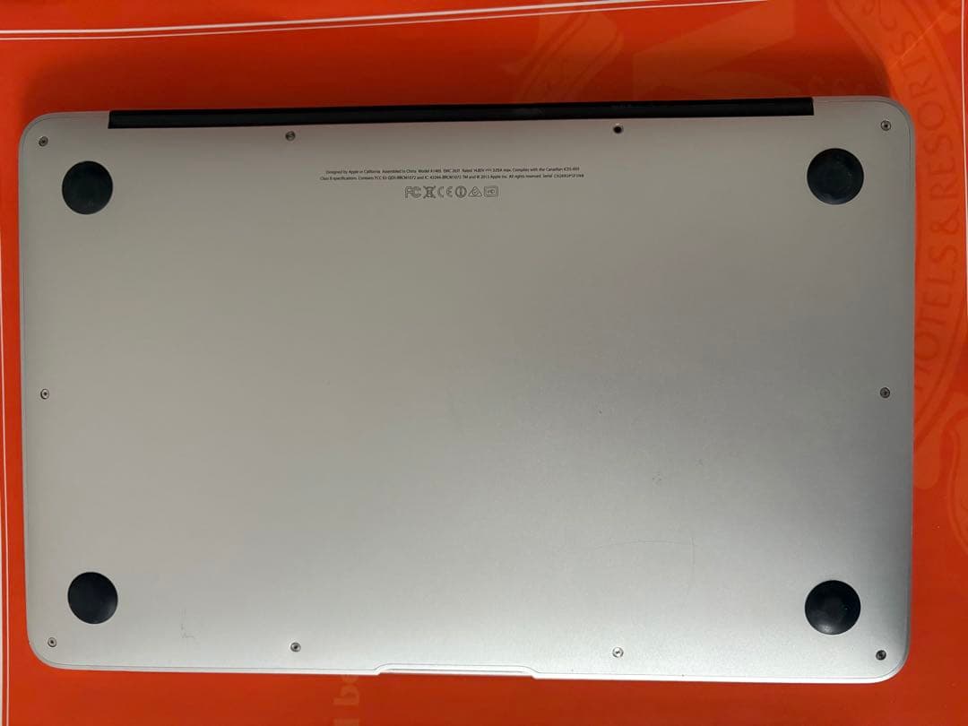 中古品 Apple MacBook air A1465本体