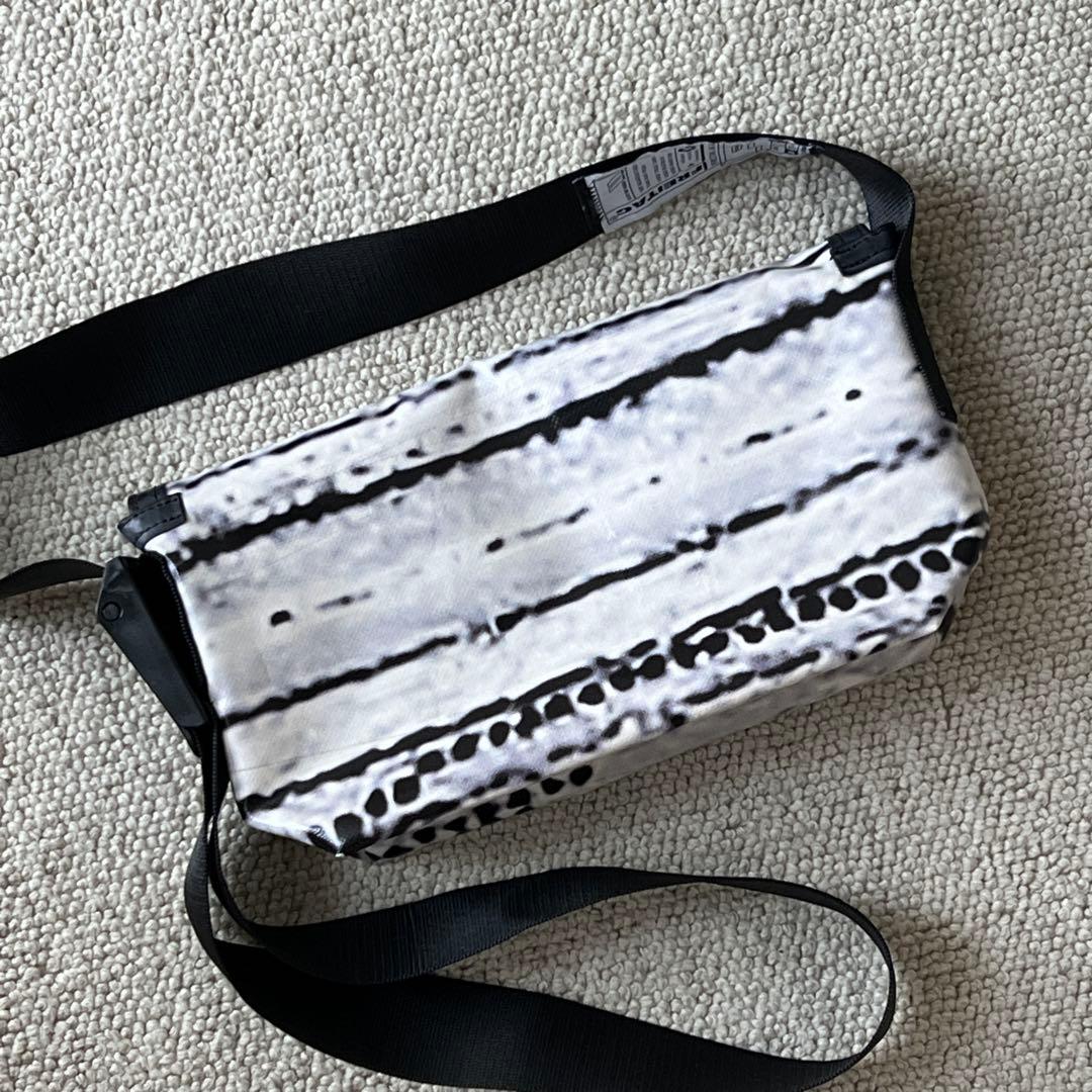 FREITAG F41 HAWAII -FIVE 0 幻位黒白　転写