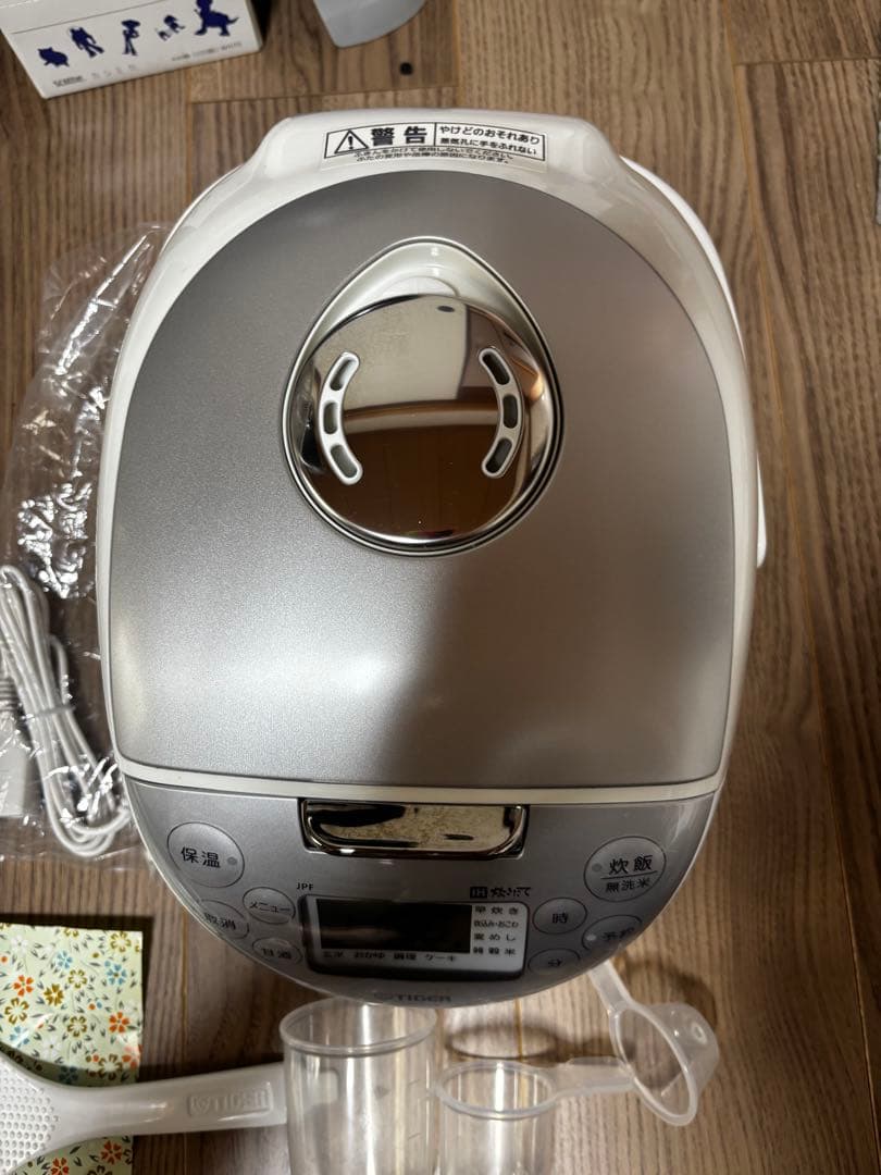 タイガー IH炊飯ジャー JPF-A550 3合炊き