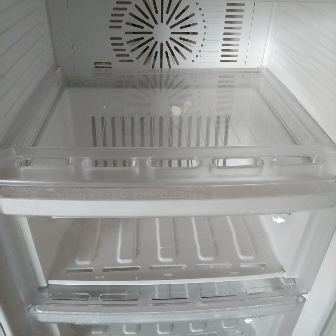 【送料込】三菱 冷凍庫 MF-U12A-H 2003年製 中古 122L 動作品