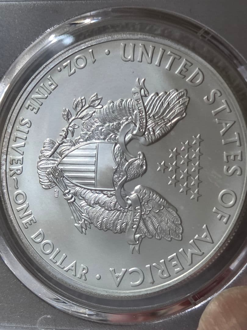 MS70)アメリカ合衆国 シルバー イーグル銀貨 2013 S サイン入り - メルカリ