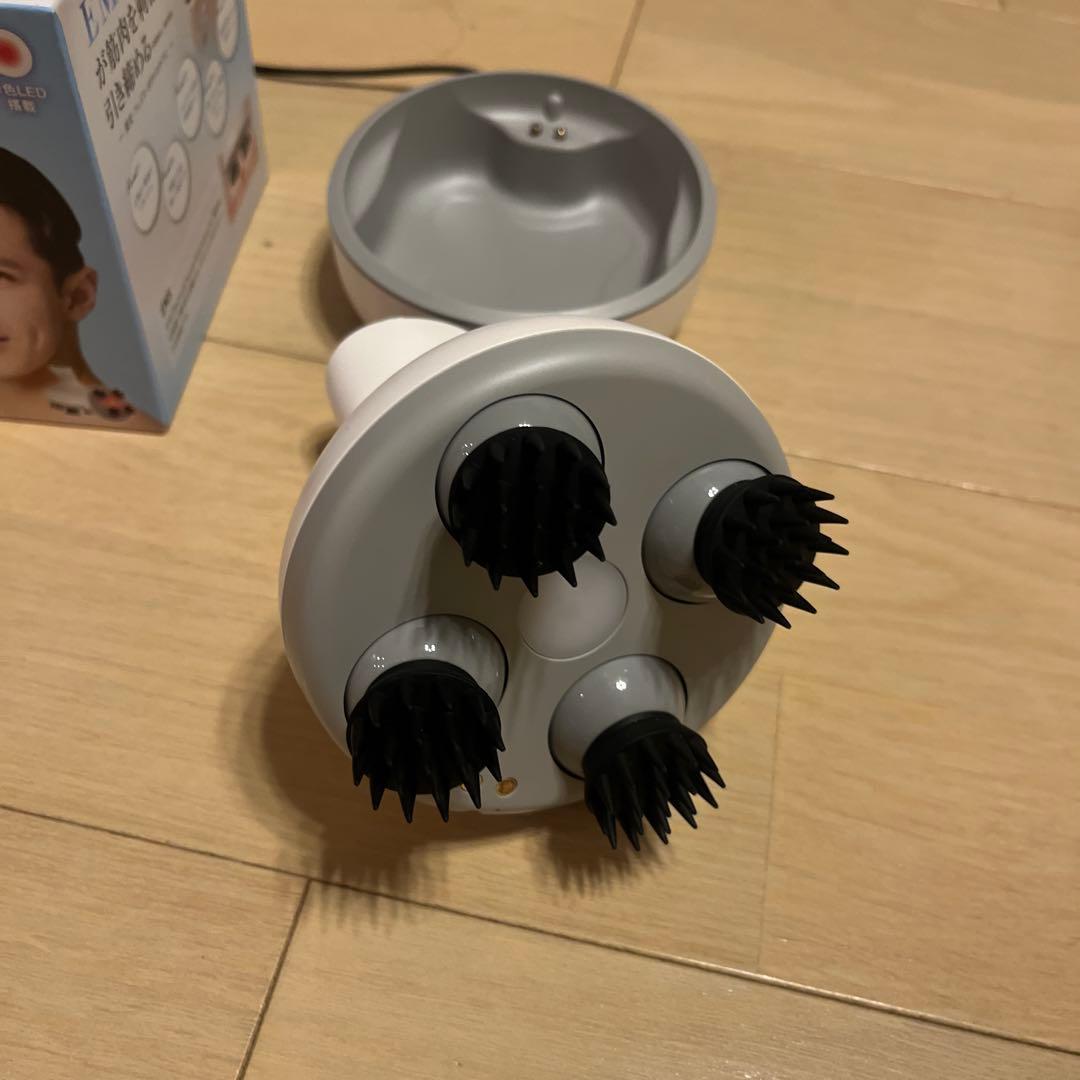 ヘッドマッサージ　ヘッドスパ