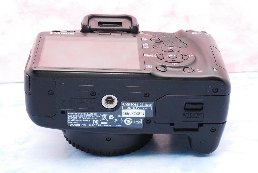 キャノン Kiss X2★一眼レフカメラ★バッグ付★望遠レンズ付Wレンズ