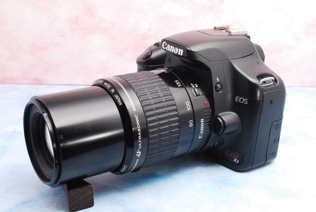 キャノン Kiss X2★一眼レフカメラ★バッグ付★望遠レンズ付Wレンズ