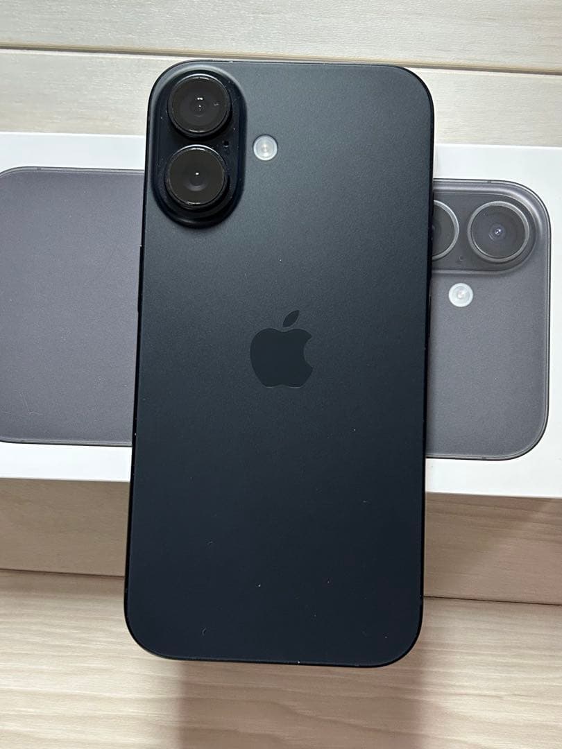 iPhone 16 128ブラック バッテリー100%SIMフリー 残積なし