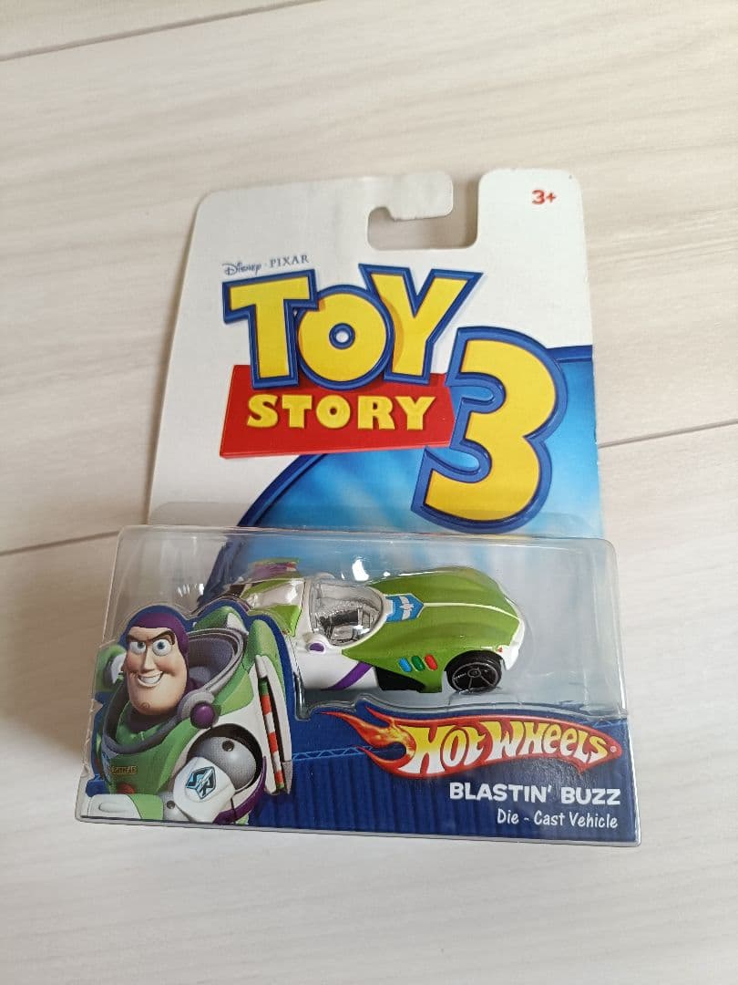 Toy Story Hot Wheels ホットウィール Buzz 完売品 Amazon.com: Hot Wheels Character Pixar Buzz Lightyear Car : Toys