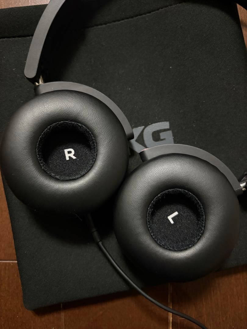 日本限定モデル】AKG Y50 オンイヤーヘッドホン ピンク - メルカリ