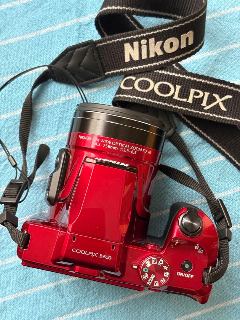 Nikon COOLPIX B600 レッド ニコンクールピクス