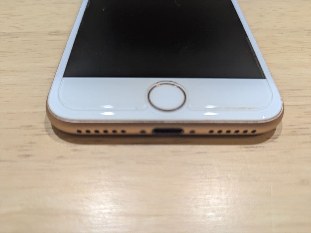 Apple iPhone 8 64G 本体 バッテリー79%