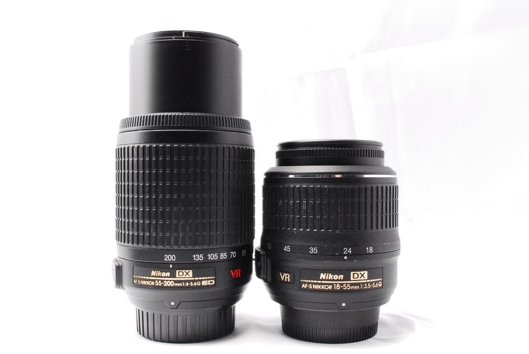 Nikon D60✨一眼レフカメラ✨入門機✨手ぶれ補正付Wレンズ✨小型＆軽量