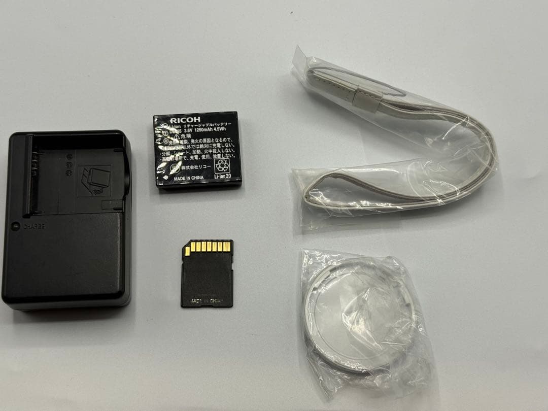 RICOH GR DIGITAL IV ホワイト