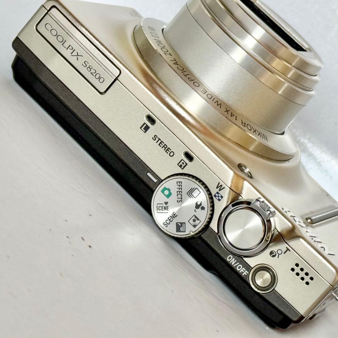 デジタルカメラ Nikon COOLPIX S8200